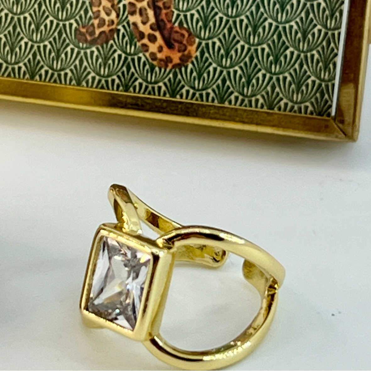 Anillo enchape oro circon