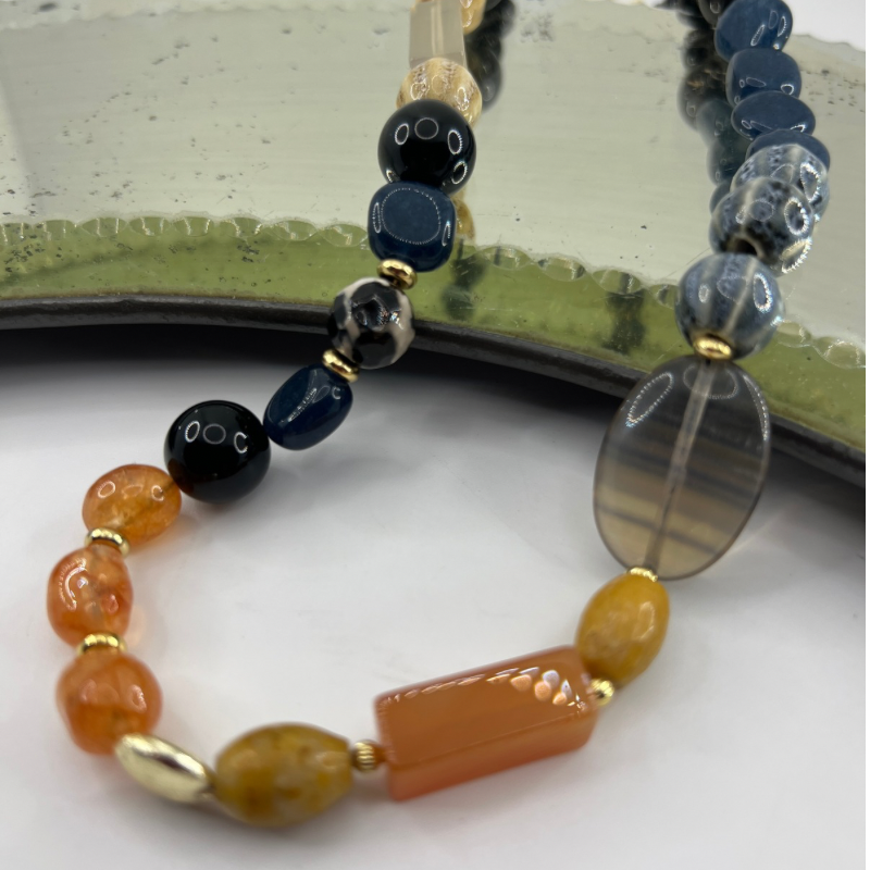 Collar piedras y enchape oro 18k